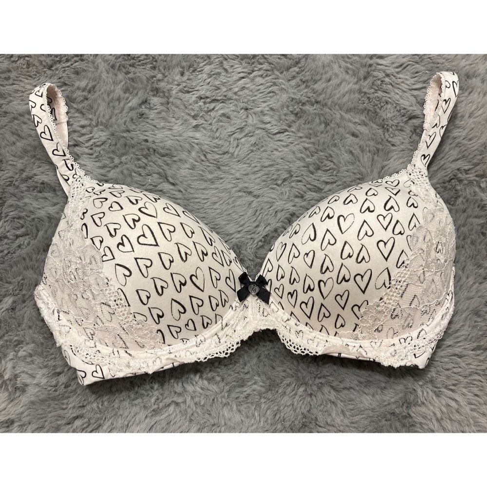Victoria’s Secret body by Victoria no wire bra 34 D